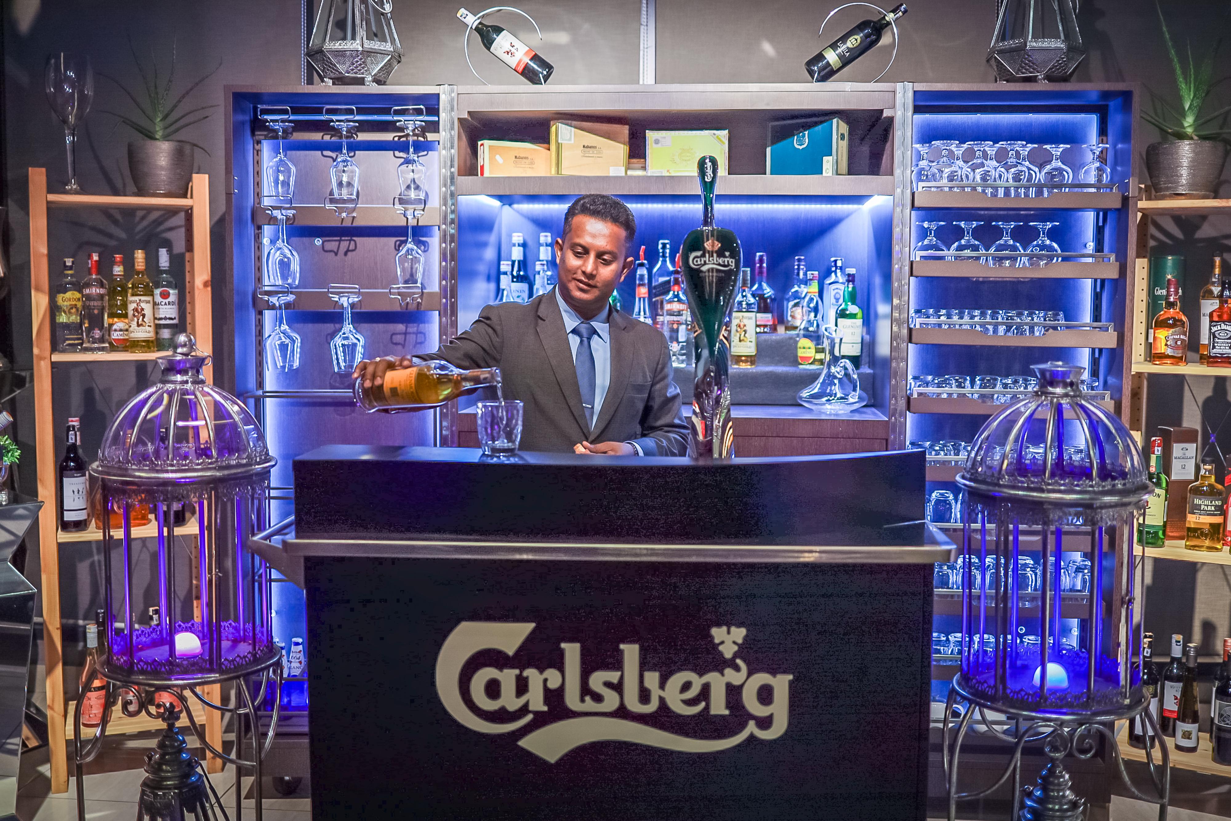 Grand Ion Delemen Hotel Genting Highlands Kültér fotó Carlsberg bar