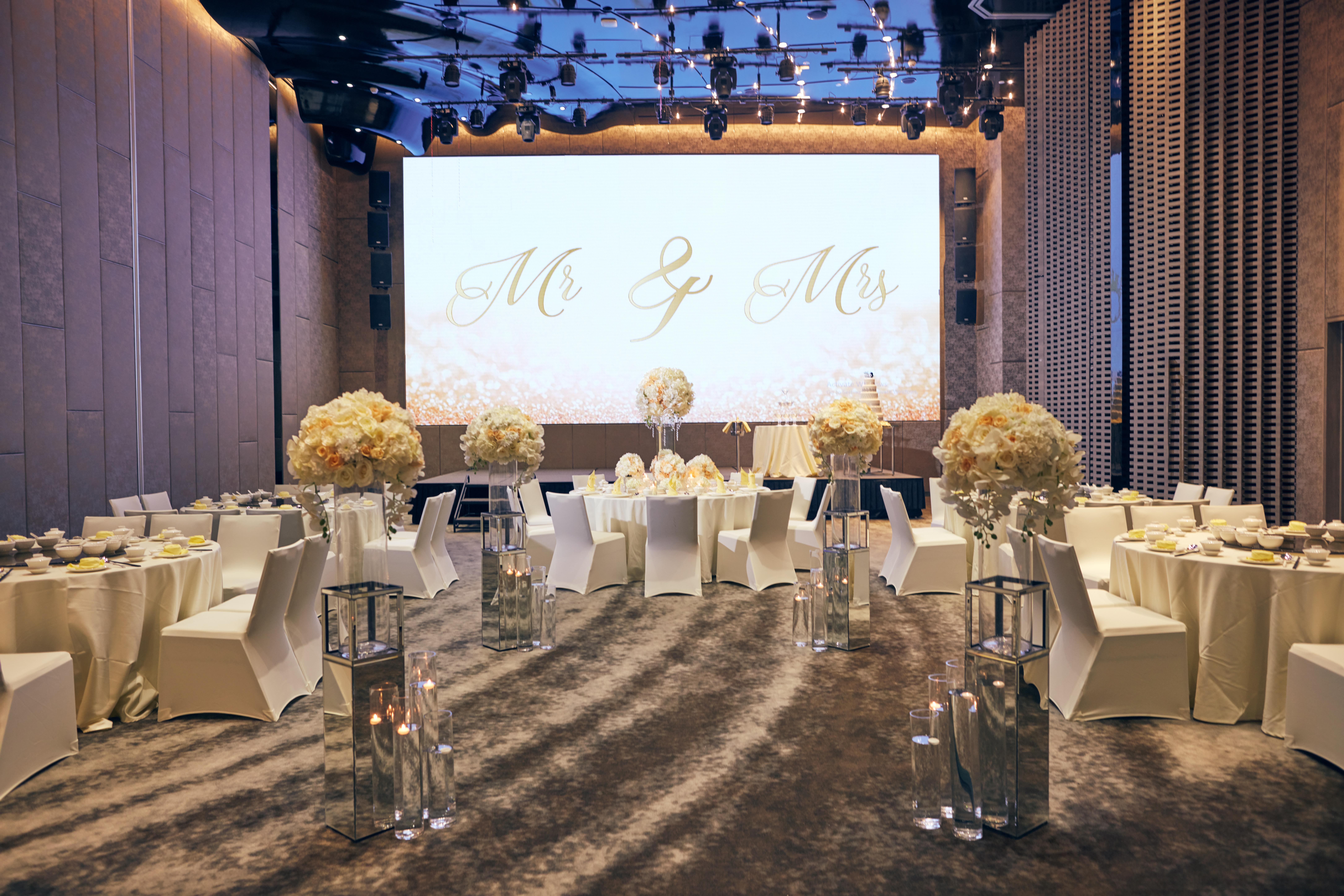 Grand Ion Delemen Hotel Genting Highlands Kültér fotó Wedding reception at the Ritz-Carlton, Hong Kong