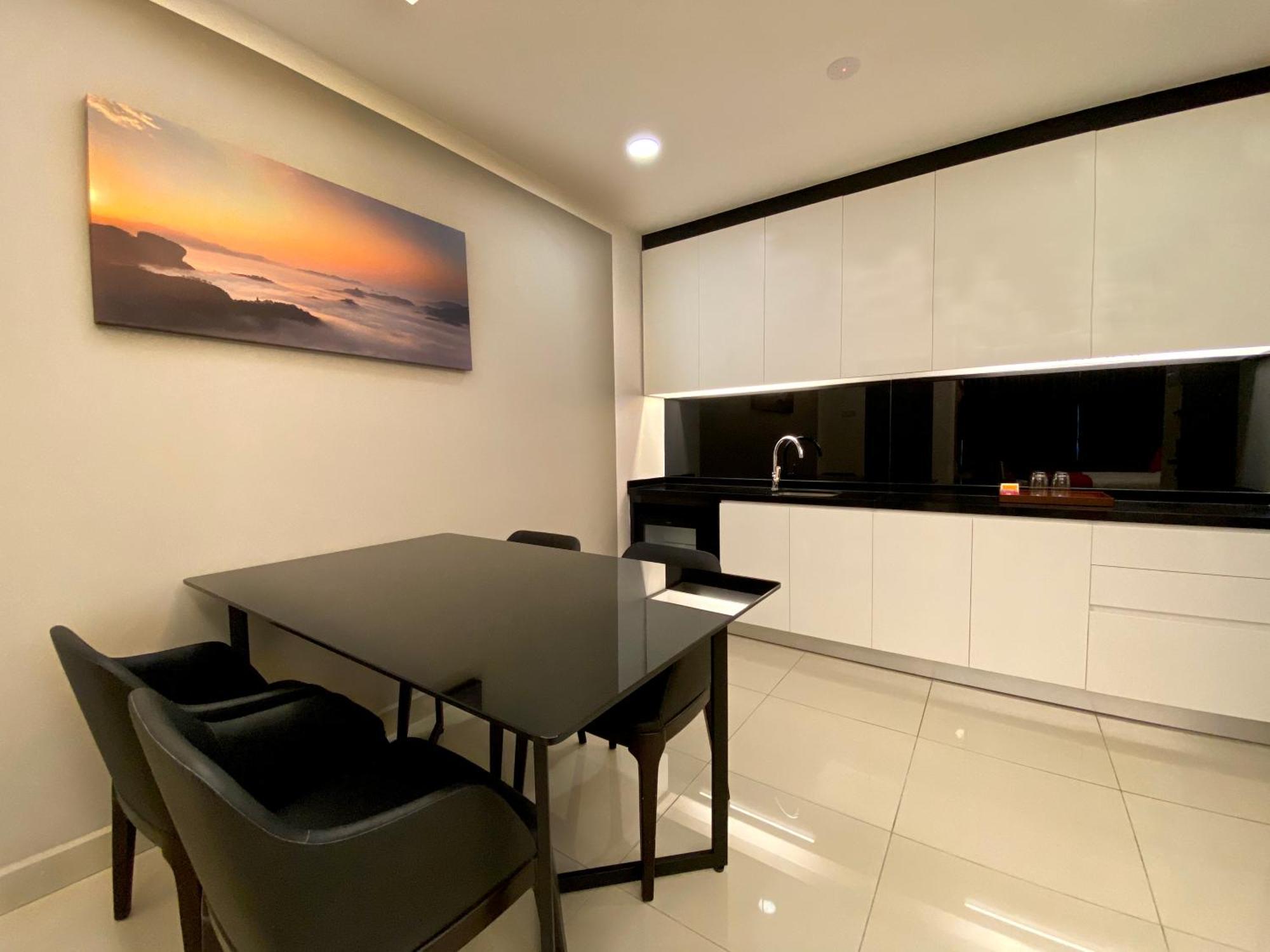 Grand Ion Delemen Hotel Genting Highlands Kültér fotó A modern kitchen
